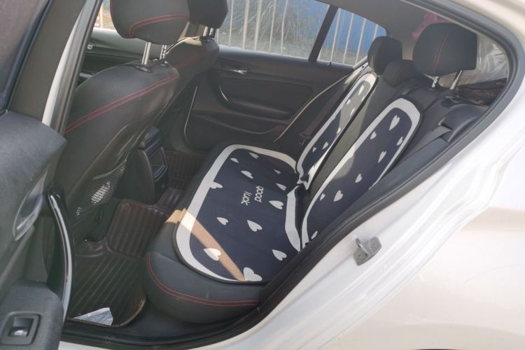 宝马1系(进口) 2018款 118i 运动设计套装中控内饰21