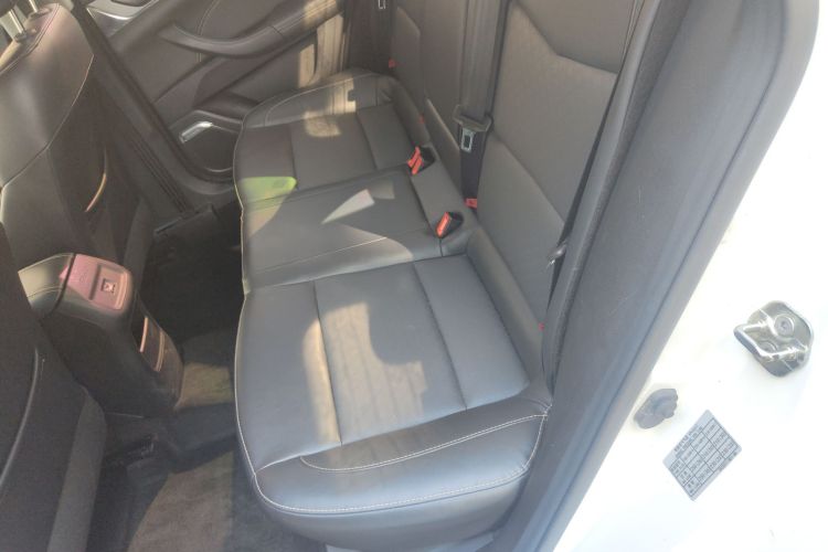 长安 逸动 2019款 高能版 1.6L GDI 自动先锋型 国VI中控内饰21