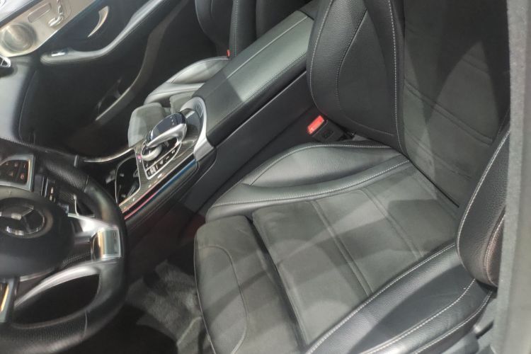 奔驰GLC AMG 2018款 AMG GLC 63 4MATIC+中控内饰19