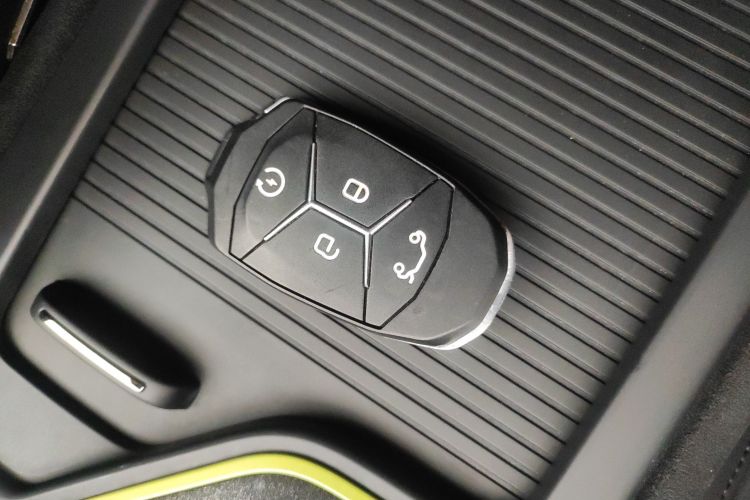 领克03 2020款 03+ 2.0TD 自动驭风版中控内饰7001