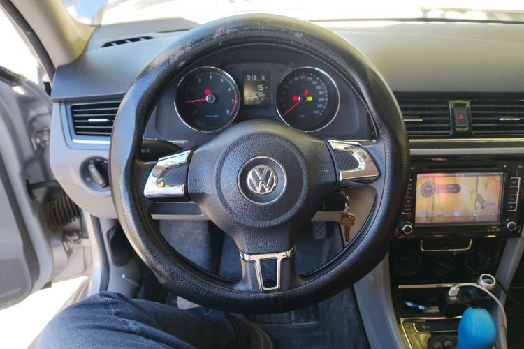 大众 宝来 2013款 1.6L 自动时尚型中控内饰13