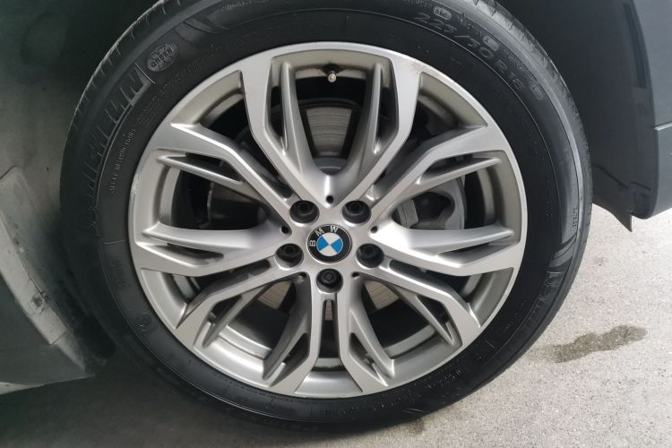 宝马X1 2018款 sDrive20Li 领先型车身外观10