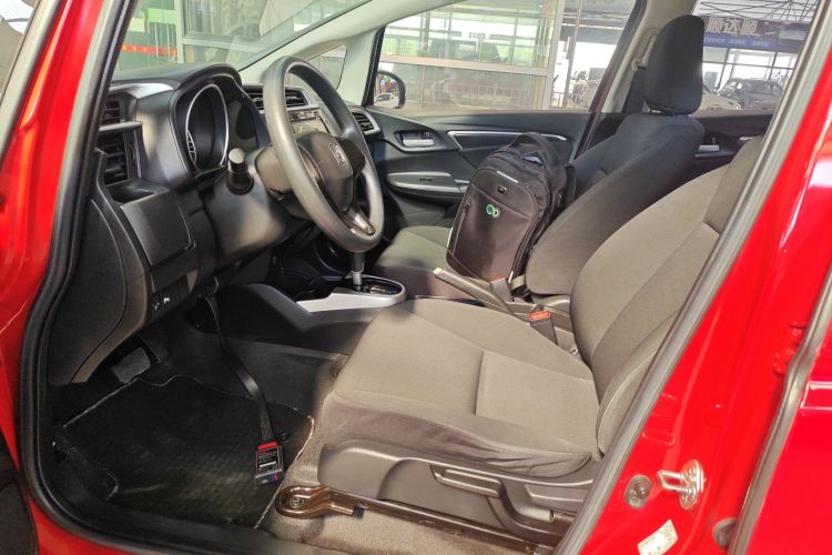 本田 飞度 2016款 1.5L SE CVT时尚型局部细节19