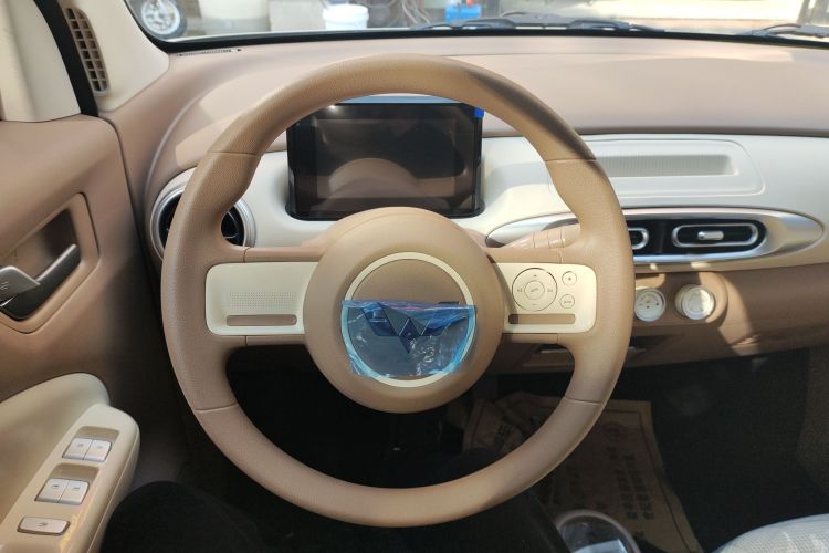 五菱汽车 宏光MINIEV 2025款 四门版 臻享+款中控内饰13