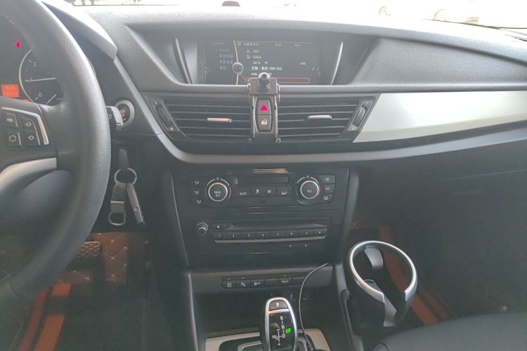 宝马X1 2014款 sDrive18i 领先型局部细节16