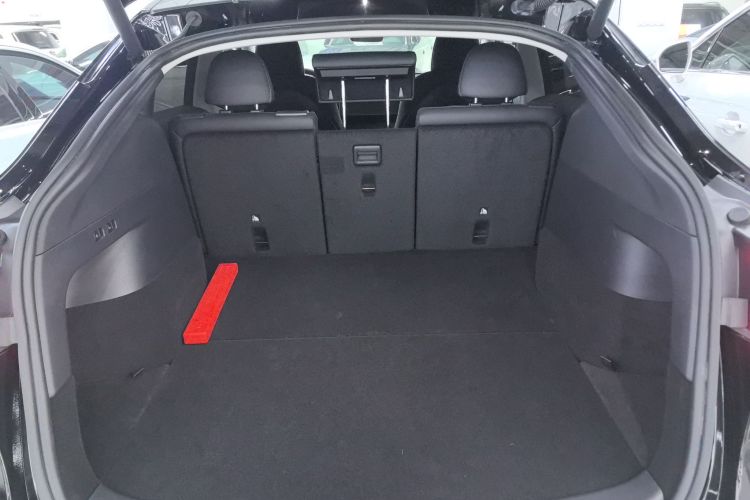 特斯拉 Model Y 2022款 改款 后轮驱动版机舱底盘23