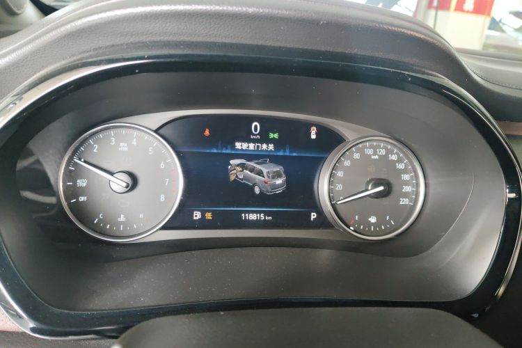 别克GL8 2021款 陆上公务舱 652T 豪华型中控内饰14