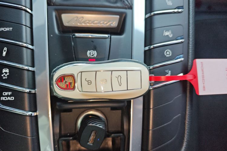 保时捷 2018款 Macan 2.0T中控内饰11