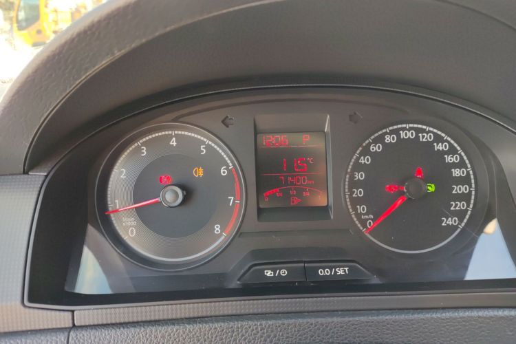 大众 桑塔纳 2018款 1.5L 自动风尚版中控内饰14