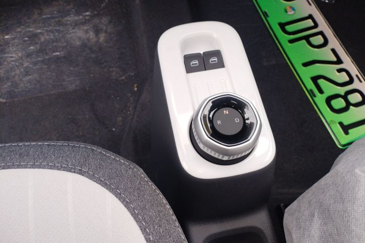 吉利银河 熊猫 2025款 210km 元气熊中控内饰18