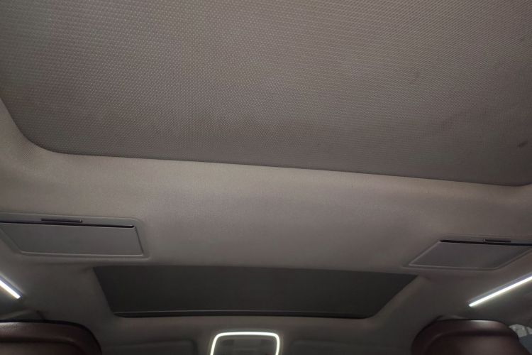 奥迪A8 2013款 A8L 45 TFSI quattro舒适型局部细节22