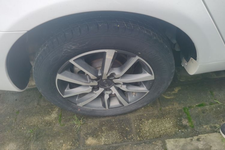 吉利汽车 帝豪 2019款 领军版 1.5L CVT向上互联型 国VI车身外观6008