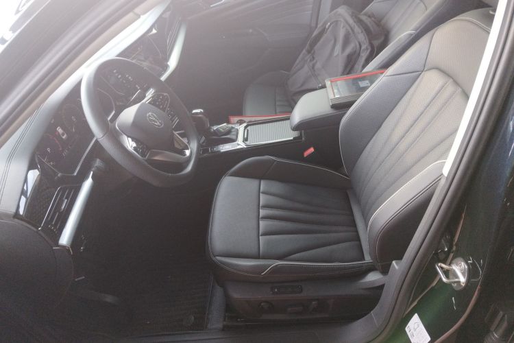 大众 帕萨特 2024款 380TSI 龙腾版中控内饰19