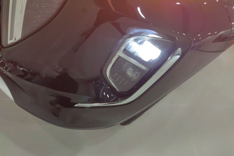 红旗HS7 PHEV 2024款 2.0T PHEV 四驱旗畅版 6座局部细节36