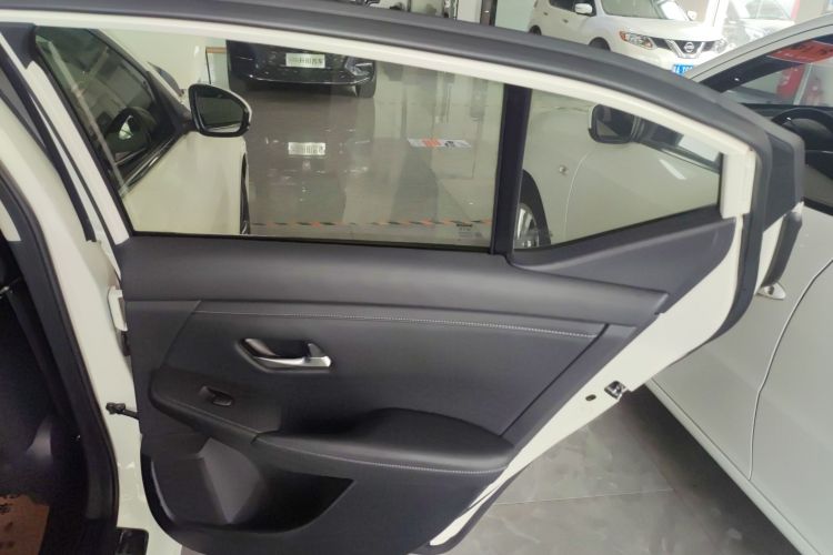 日产 轩逸 2021款 1.6L XL CVT悦享版中控内饰45