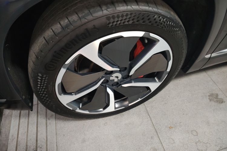 蔚来ES8 2020款 580KM 签名版 六座版车身外观6007