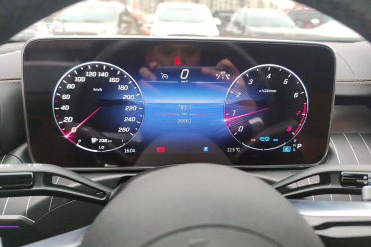 奔驰C级 2022款 改款 C 260 L 运动版局部细节14