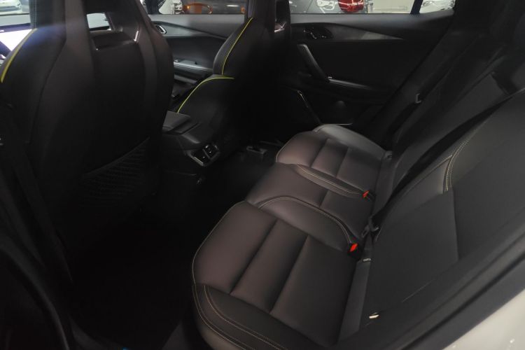 领克06 2023款 Remix 1.5T 劲Halo中控内饰21