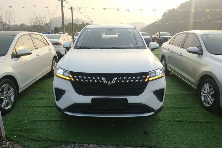 五菱汽车 五菱星驰 2022款 1.5L CVT畅玩型车身外观2