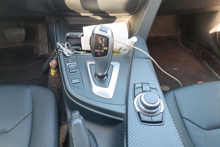 宝马3系 2016款 320Li 时尚型局部细节18