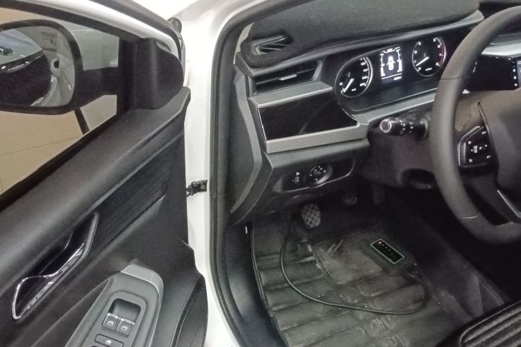 奇瑞 艾瑞泽5 2021款 PRO 1.5L 手动青春版中控内饰20