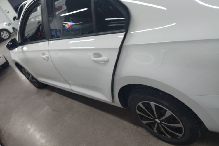 大众 桑塔纳 2021款 1.5L 自动风尚版车身外观6003