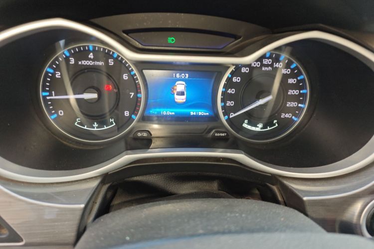 吉利汽车 帝豪 2017款 三厢百万款 1.5L 手动豪华型中控内饰15