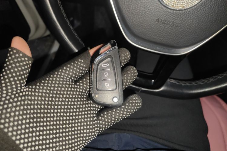 大众 高尔夫 2020款 挚爱版 280TSI DSG舒适型中控内饰7001