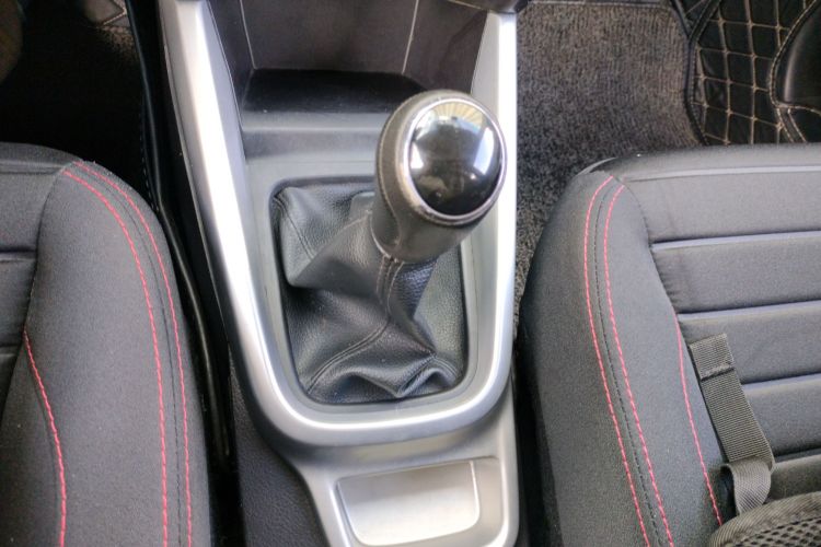 铃木 维特拉 2016款 1.6L 手动两驱进取型局部细节18