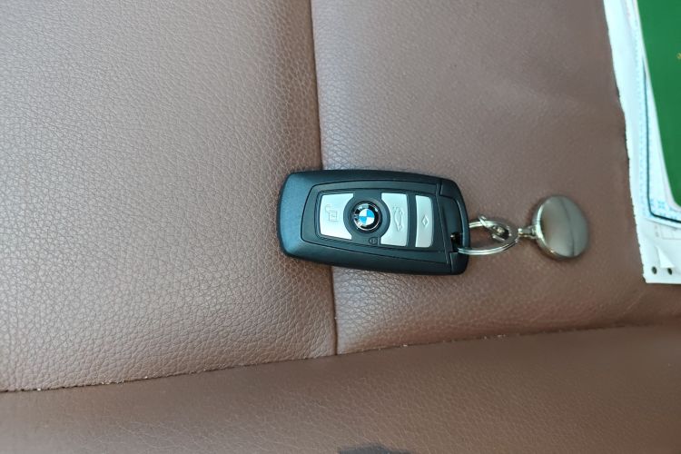 宝马5系 2017款 525Li 领先型中控内饰7001