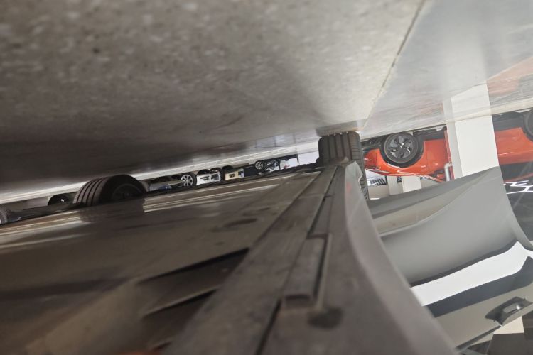 蔚来ET5T 2023款 75kWh Touring局部细节9001