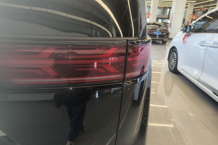 腾势D9 2022款 DM-i 970 四驱尊荣型车身外观6006