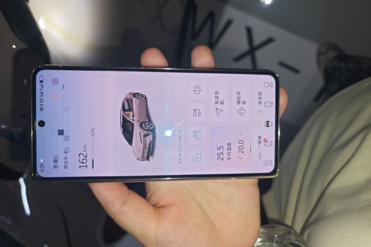 蔚来ET5 2022款 75kWh中控内饰7001