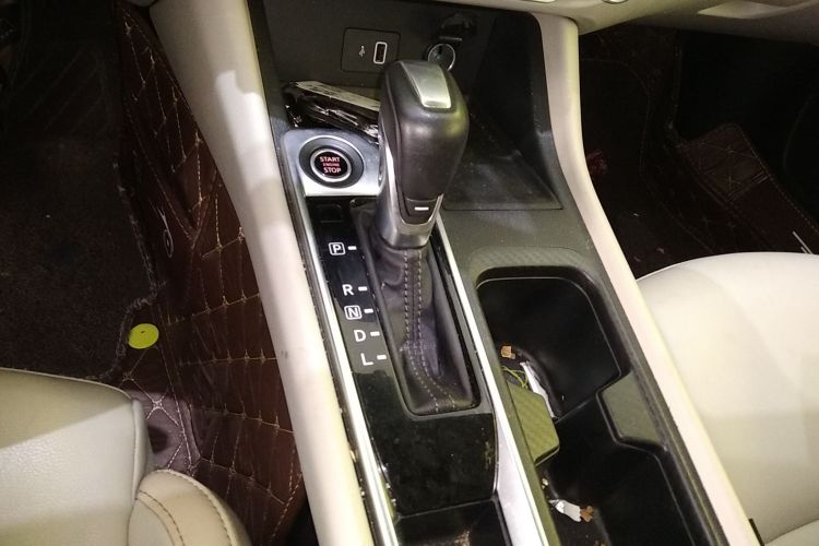 日产 轩逸 2021款 1.6L XL CVT悦享版中控内饰18