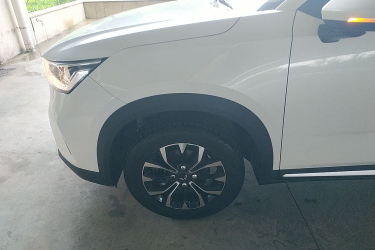 五菱汽车 五菱星驰 2022款 1.5L 手动自由型车身外观6007