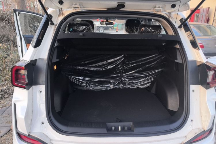 凯翼 炫界Pro 2021款 1.5T CVT劲尊版机舱底盘23