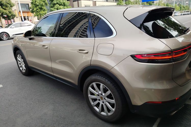 保时捷 Cayenne新能源 2019款 Cayenne E-Hybrid 2.0T车身外观6003