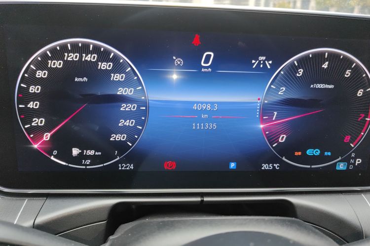 奔驰C级 2022款 C 200 L 运动版中控内饰15