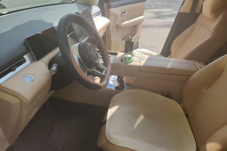 蓝电E5 PLUS 2025款 165km 长续航版PLUS 7座局部细节19