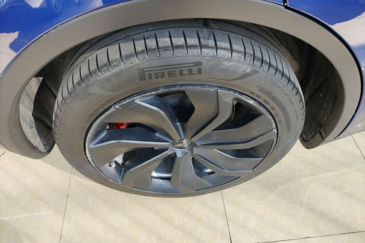 特斯拉 Model Y 2022款 改款 后轮驱动版车身外观6008