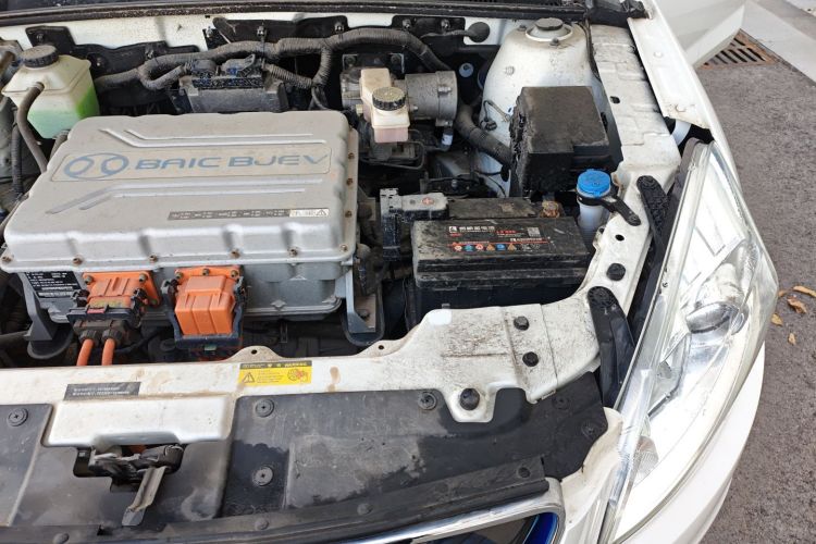 北汽新能源EU 2018款 EU快换乐途版局部细节9007