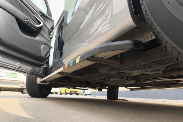 魏牌 VV7 2017款 2.0T 旗舰型局部细节9002