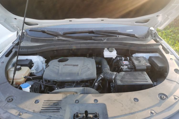 东风风光 风光ix7 2020款 2.0TGDI 自动两驱都市豪华版机舱底盘24