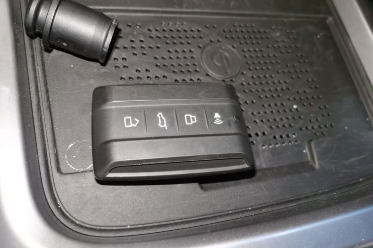 坦克300 2024款 2.0T 穿越者中控内饰11