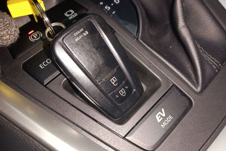 丰田 RAV4荣放 2023款 双擎 2.5L E-CVT两驱精英版中控内饰11