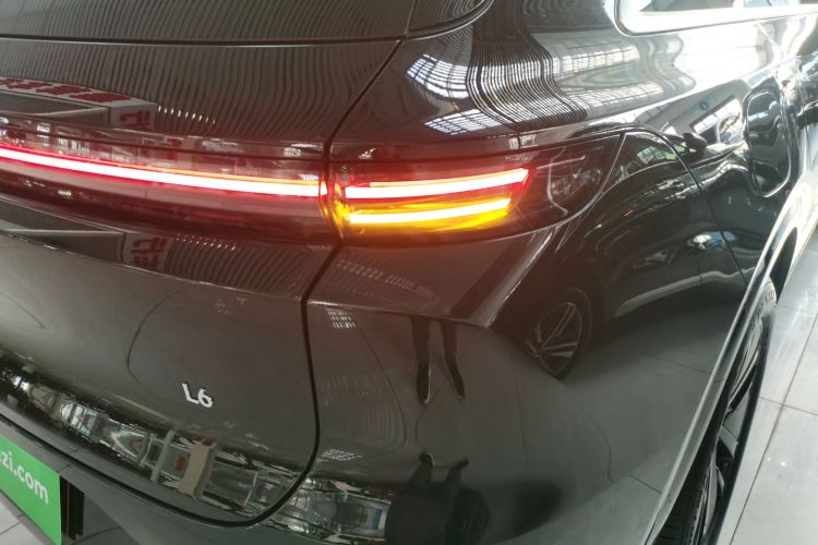 理想汽车 理想L6 2024款 Pro车身外观9