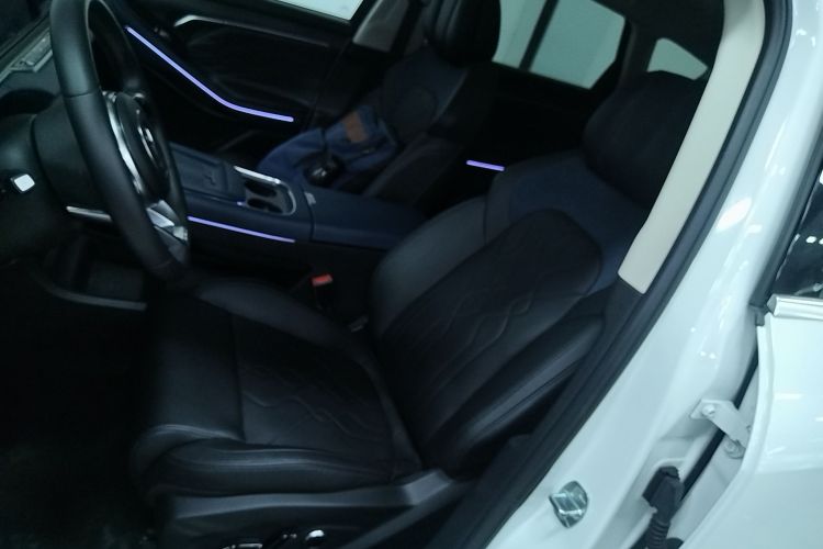 岚图汽车 岚图FREE 2024款 超长续航智驾版中控内饰19