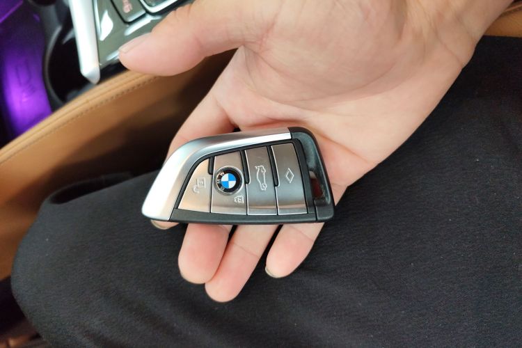 宝马6系GT 2021款 改款 630i 豪华设计套装中控内饰7001