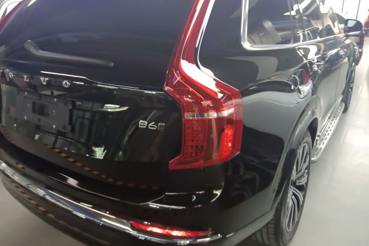 沃尔沃XC90 2023款 B6 智雅豪华版 7座车身外观6006