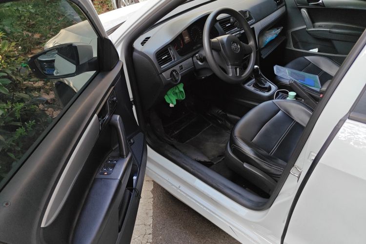 大众 朗逸 2017款 1.6L 自动风尚版中控内饰20